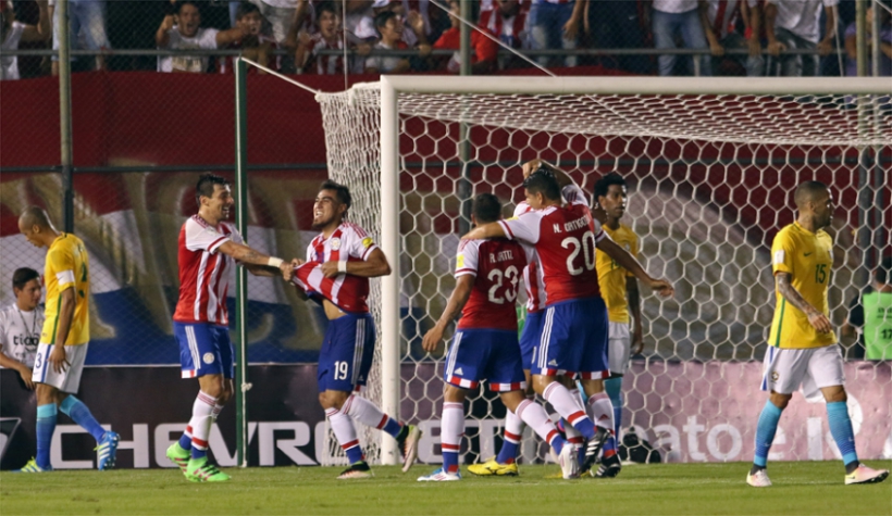Eliminatorias - Paraguai x Brasil (foto:PABLO BURGOS / AFP)
