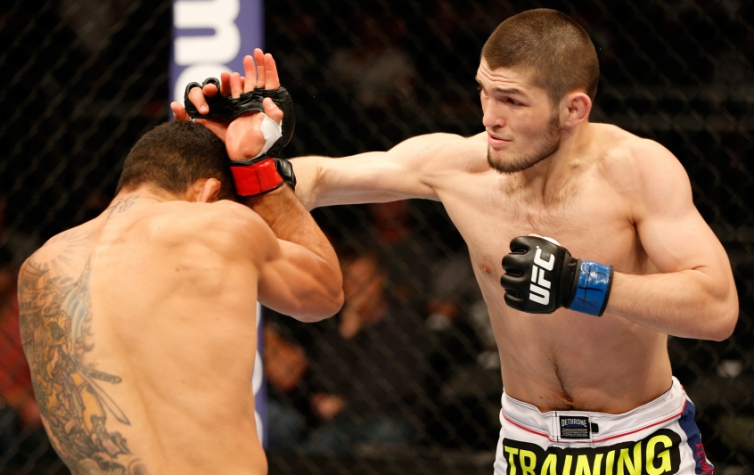 Khabib Nurmagomedov volta ao UFC no dia 16 de abril (FOTO: Reprodução)