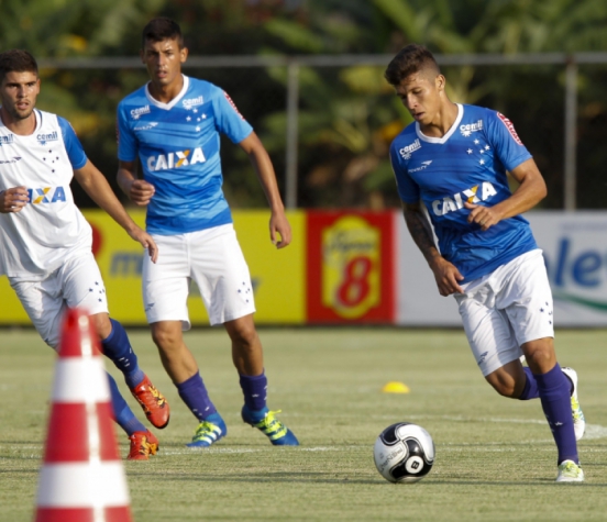 Bruno Nazário, em treinamento do Cruzeiro na Toca da Raposa