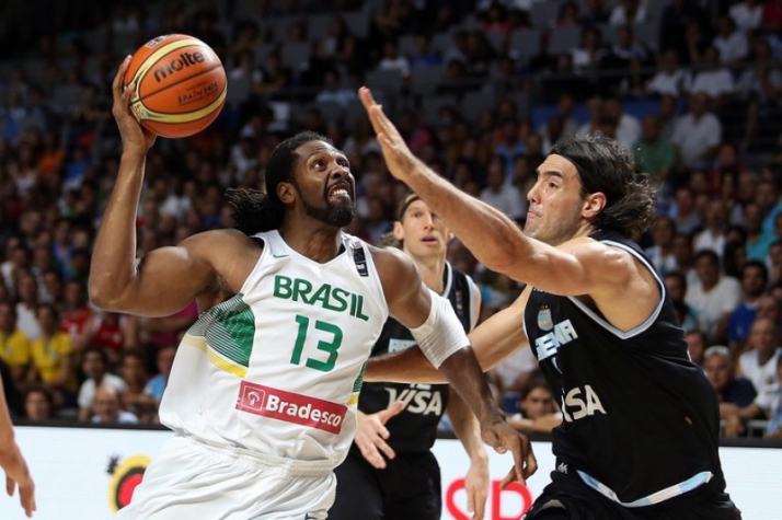Nenê e Luis Scola