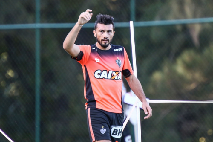 Dátolo treinou na Cidade do Galo, mas não foi relacionado por Diego Aguirre (Foto: Bruno Cantini/Atlético-MG)