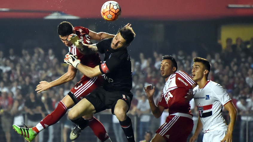 HOME - São Paulo x River Plate - Copa Libertadores - Denis (Foto: Nelson Almeida/AFP)