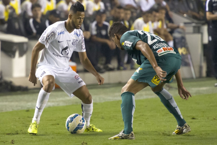 8/8 - Santos 3 x 0 Coritiba (Geuvânio, contra, Ricardo Oliveira)