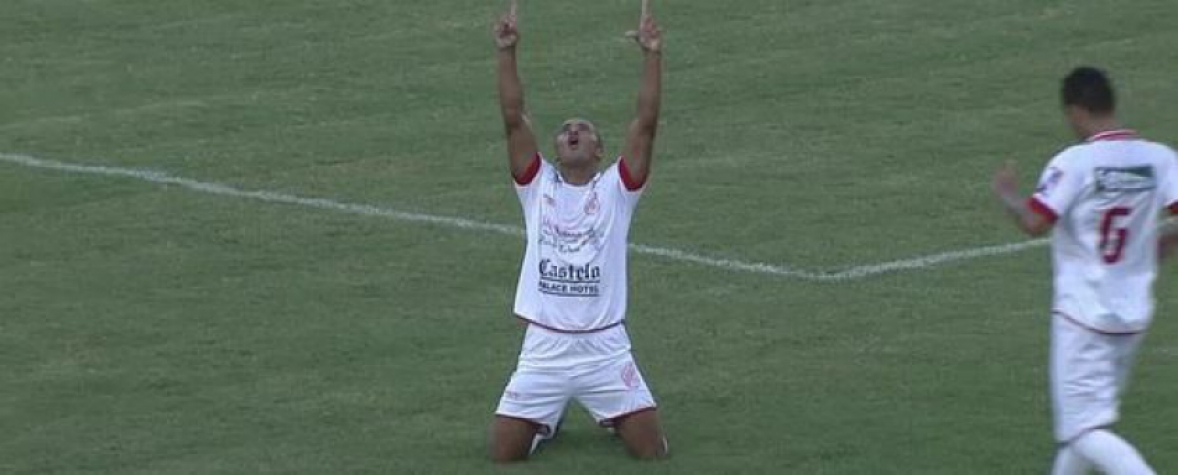 Jogador do Batatais comemora classificação à semifinal da Série A2 do Paulista (Foto: Site oficial do Batatais)