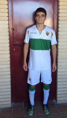 Arthur Amorim está próximo de assinar com o Elche (Foto: Divulgação)