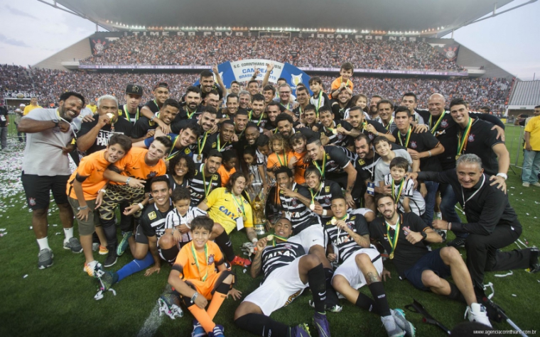 Corinthians tenta repetir campanha de 2015, quando foi hexa brasileiro (Foto: Daniel Augusto Jr)