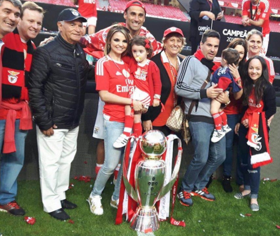 Benfica - Jonas e Familia (foto:Divulgação)