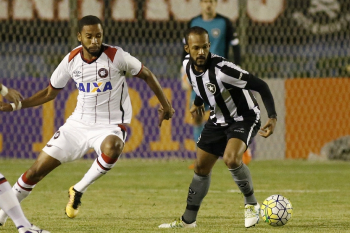 Bruno Silva - Botafogo x Atlético-PR
