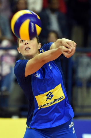Monique pediu dispensa da Seleção Brasileira. Sua irmã também se desligou do Time B (Foto: Divulgação/CBV)