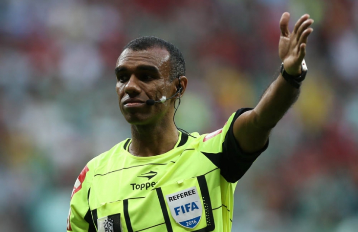 No G4, Palmeiras inicia o Brasileiro sofrendo com erros de arbitragem