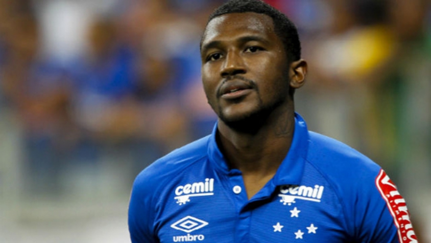 Douglas Coutinho - Cruzeiro