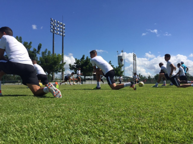 Treino do Santos no CT do Sport