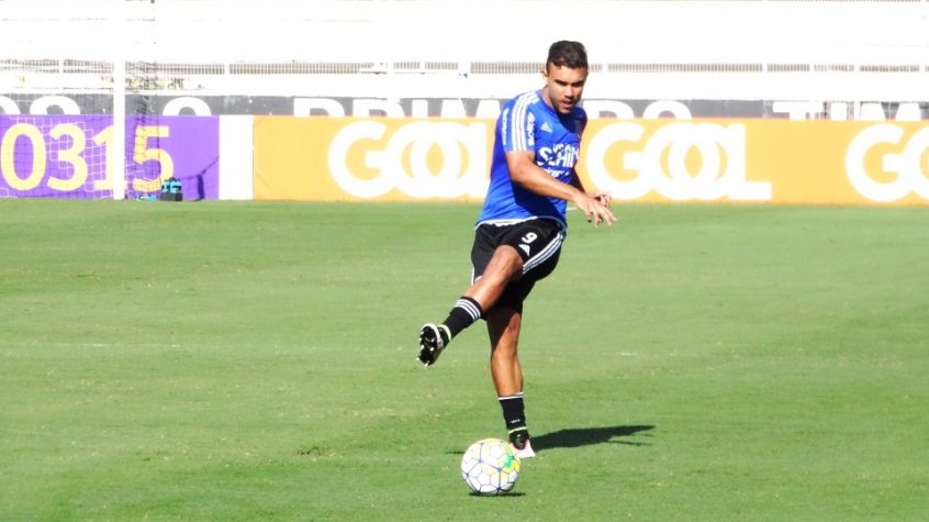 William Potkker em treino antes da partida contra o CAP (Foto: PontePress/DanileRibeiro)