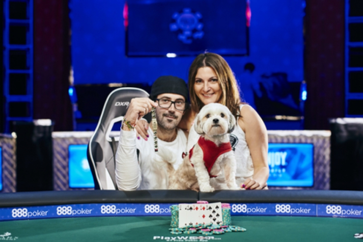 Jason Mercier colocou mais um bracelete do WSOP no pulso e ainda ganhou apostas paralelas