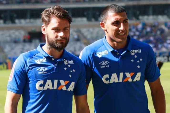 Sobis e Ábila - Cruzeiro