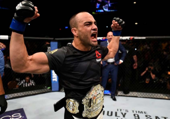 Eddie Alvarez conquista cinturão dos leves do UFC