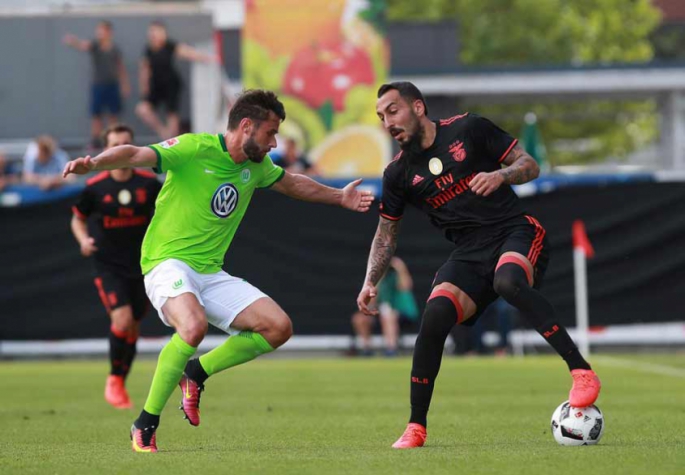 Mitroglou - Benfica x Wolfsburg