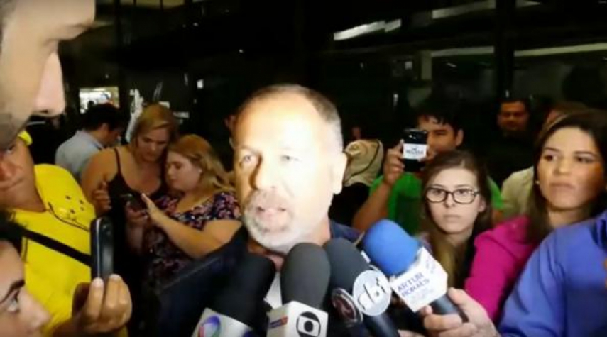 Mano Menezes chega a BH (Foto: Reprodução / You Tube)