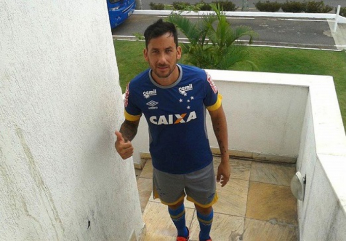Ariel Cabral, meio-campista do Cruzeiro (Foto: Divulgação/Cruzeiro)