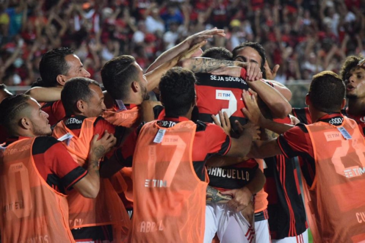 Flamengo conquistou uma importante vitória sobre o Atlético-PR (Divulgação)