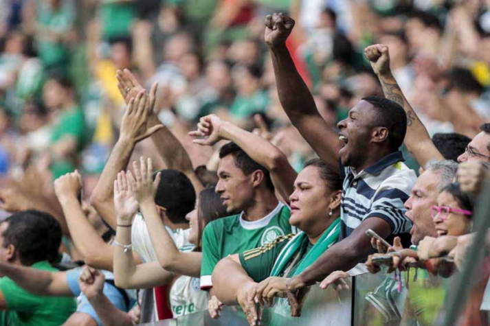 Líder do primeiro turno, Verdão faz ações para sócios em outros estados