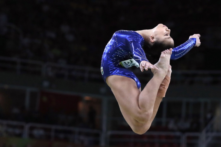 Flavia Saraiva mostra a leveza da ginástica brasileira