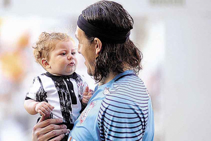 No Dia dos Pais, Cássio defenderá o Timão antes de ver o filho no Sul