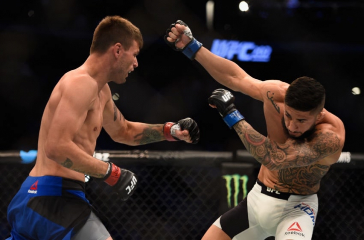 Tim Means nocauteou Sabah Homasi no segundo round do confronto