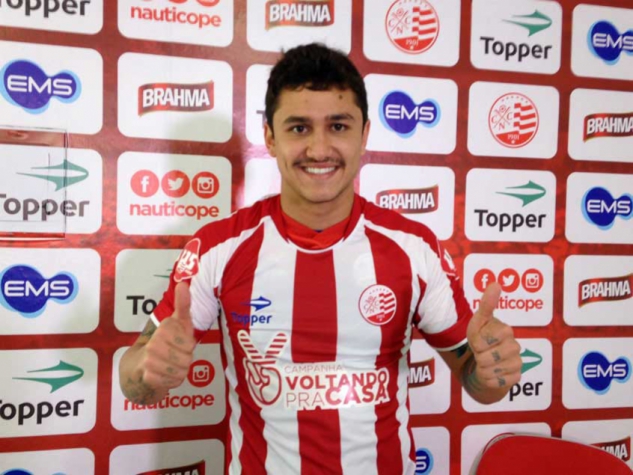 Vinícius de volta ao Náutico