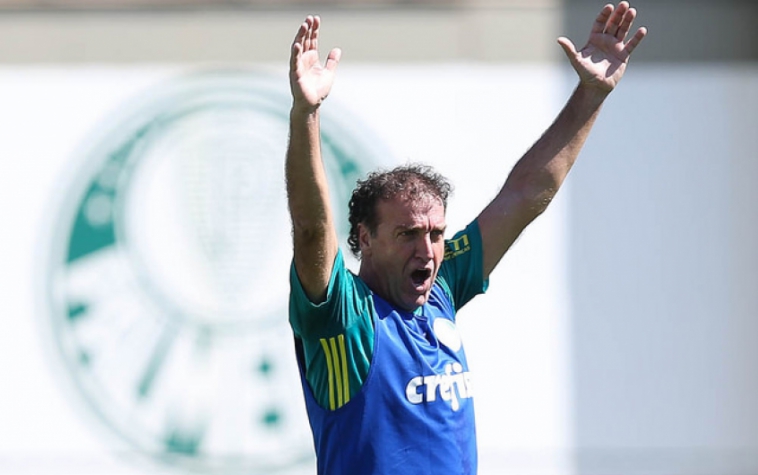 Jailson no ataque e Cuca se destaca: Palmeiras faz rachão antes de viajar