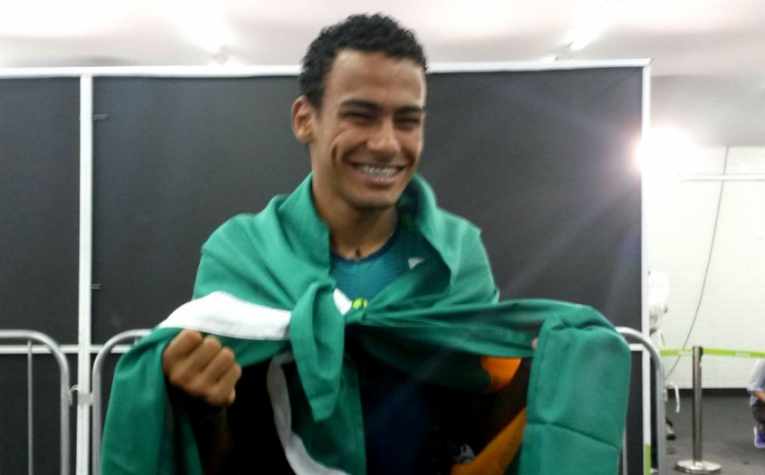 Daniel Tavares é campeão olímpico nos 400m e recordista mundial. Além disso, parece o Neymar (Foto: Igor Siqueira)