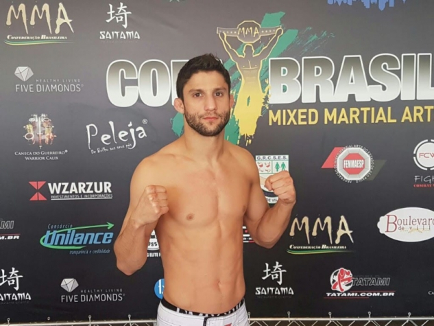 Allan Puro Osso é uma das jovens promessas da Academia Chute Boxe Diego Lima