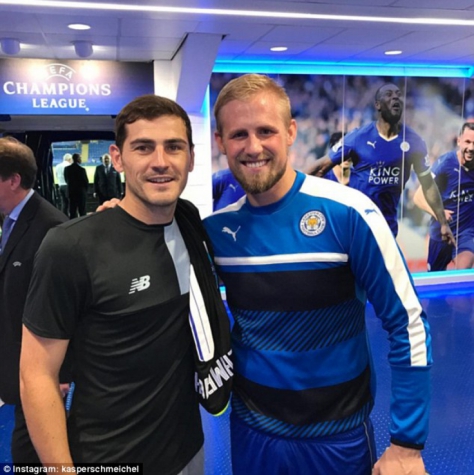 Casillas e Kasper Schmeichel apó duelo no King Power