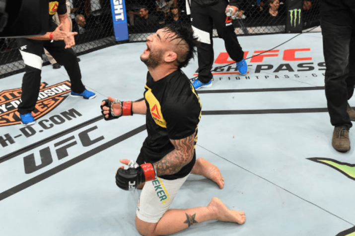 John Lineker superou John Dodson após guerra de cinco rounds