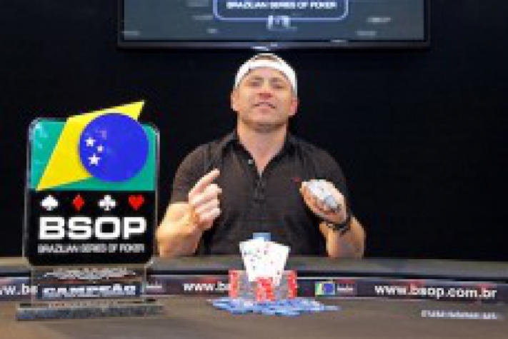 Vinicius faturou o título da etapa do Balneário Camboriú do BSOP