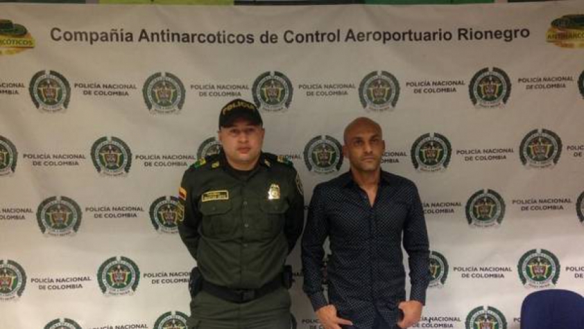 Osorio foi detido no aeroporto de MedellÃn, com cocaÃna guardada na cueca (Foto: Divulgação)