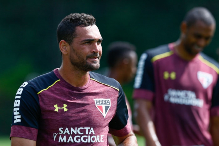 Treino São Paulo no CT da Barra Funda - Gilberto