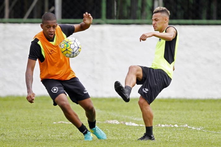 Treino Botafogo - Bochecha e Neilton