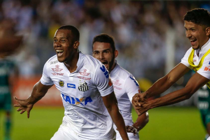 Santos vence o líder Palmeiras, entra no G3 e segue pensando no título