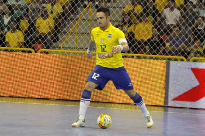 Falcão marca e Seleção Brasileira de Futsal goleia Paraguai