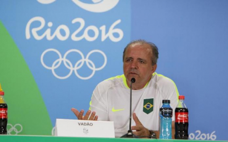 Vadão está entre os indicados a melhor técnico de futebol feminino pela Fifa (Foto: Divulgação / Sandro Pereira)