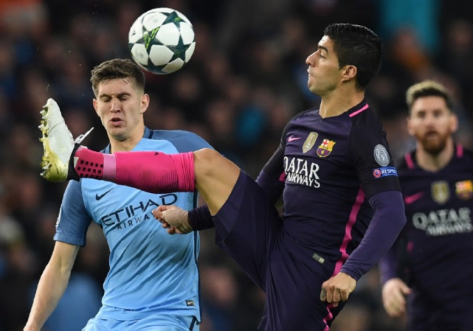 Suárez e Stones - Manchester City x Barcelona