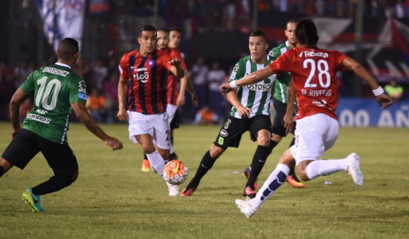 Cerro x Atlético Nacional