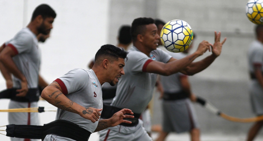 Douglas e William Matheus (Foto: Nelson Perez/Fluminense F.C.)