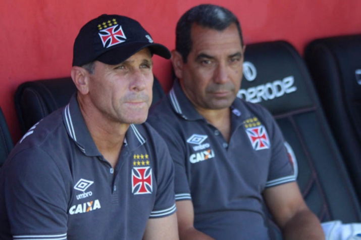 Jorginho, do Vasco, no jogo com o Brasil