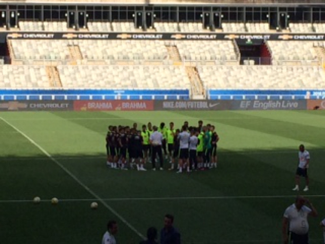 Brasil faz último treino no Mineirão antes do clássico contra a Argentina