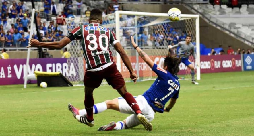 William Matheus contra o cruzeiro