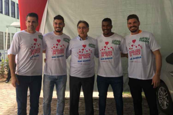 Goleiros dos times mineiros participam de ação em BH