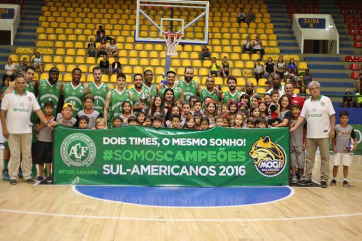 NBB CAIXA - De verde, Mogi homenageia Chapecoense e vence Liga Sorocabana