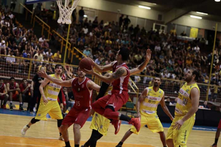 NBB CAIXA - No Paraná, Paulistano vence e ultrapassa Campo Mourão
